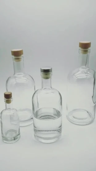 Bouteille de vin de conception personnalisée en usine 375ml 500ml 750ml Bouteille d'alcool en verre de vodka avec liège